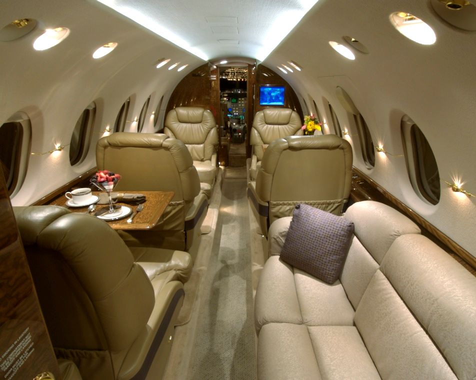 Hawker850XP_interior_mid_jets